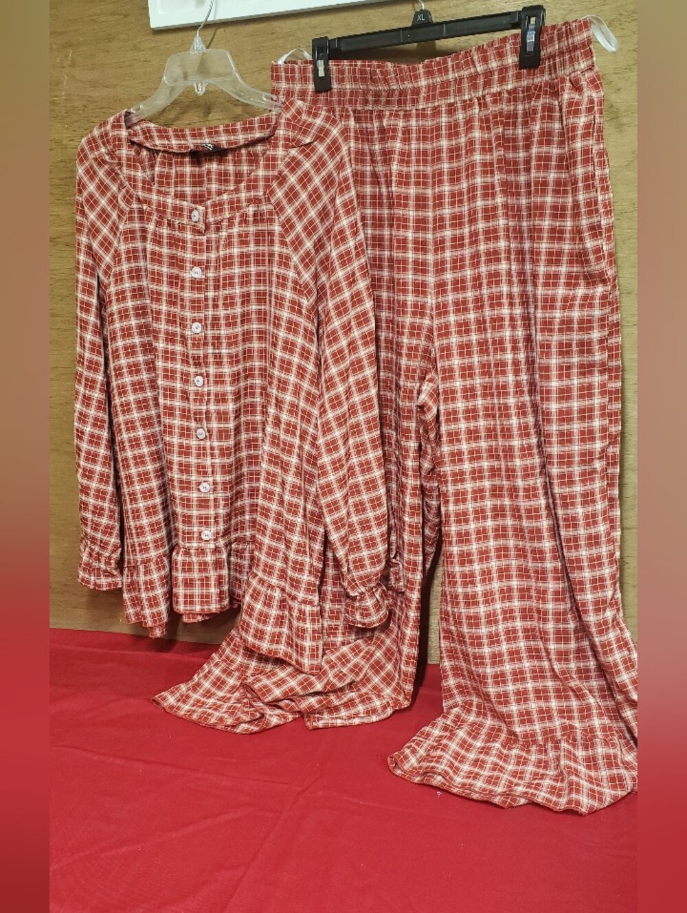 Bloomchic Like New Red Plaid 2 Pc Pajama Set 18/20